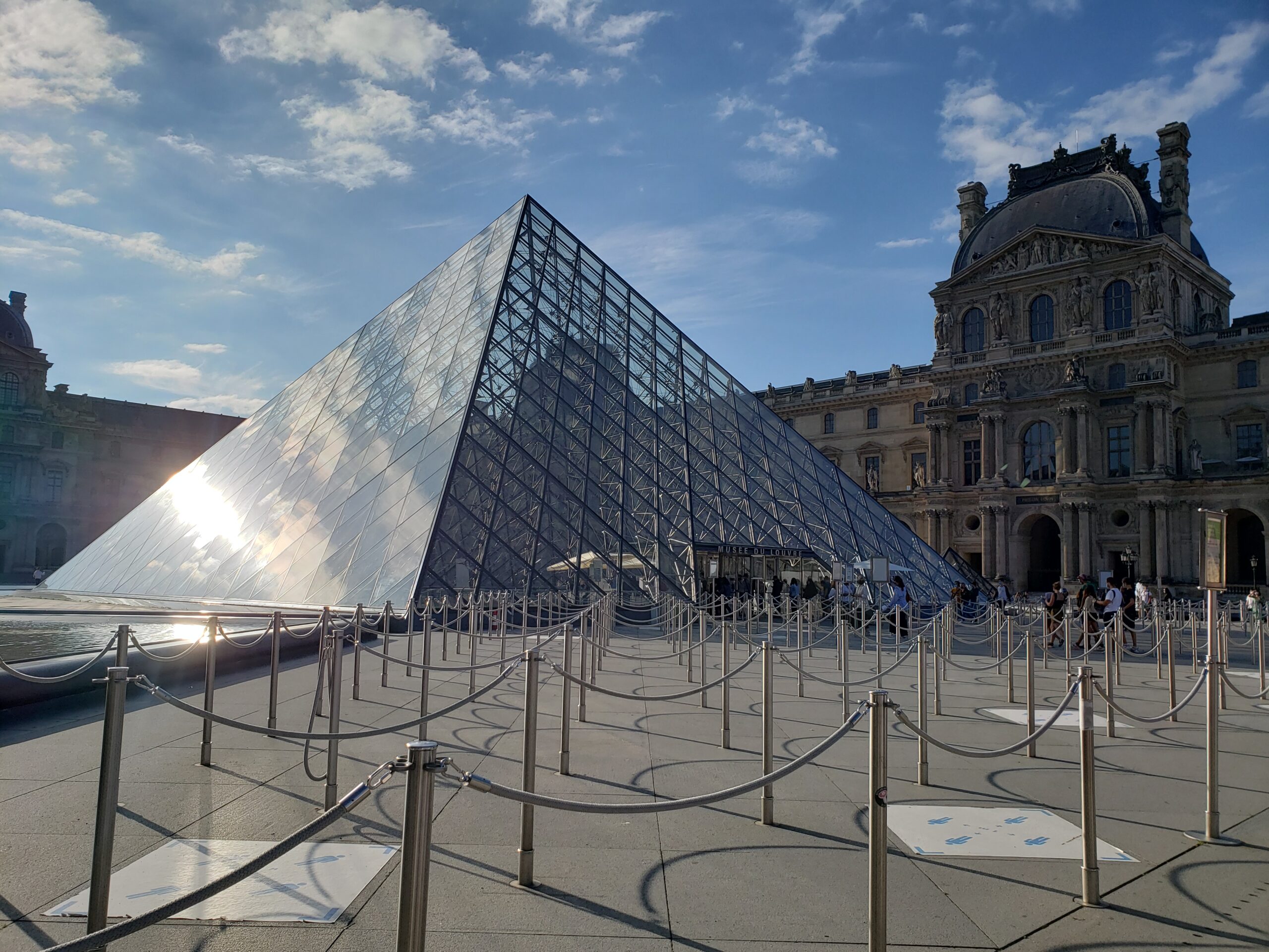 フランスレンタカー世界遺産の旅《ルーブル美術館》 – GONぷうDIARY