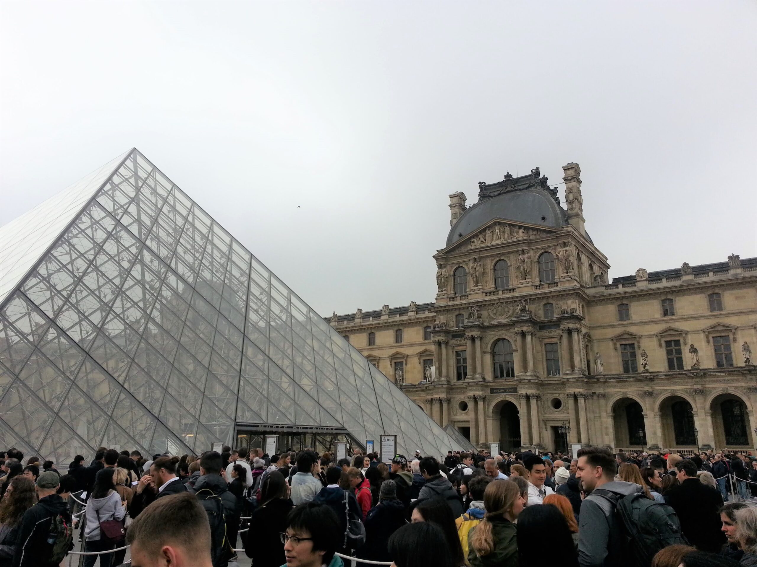 パリ拠点の旅7 ルーブル美術館 エトワール凱旋門 Gonぷうdiary パリ拠点の旅7 ルーブル美術館 エトワール凱旋門 Gonぷうdiary